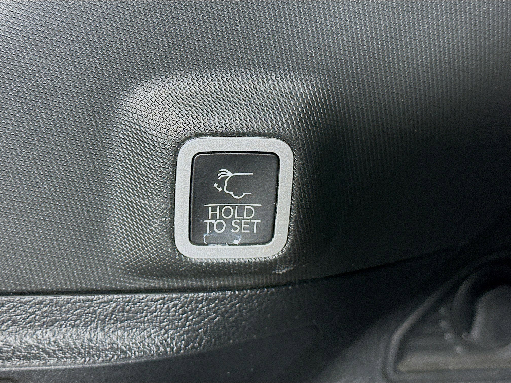 Used 2022 Jeep Grand Cherokee Limited 4xe image 31