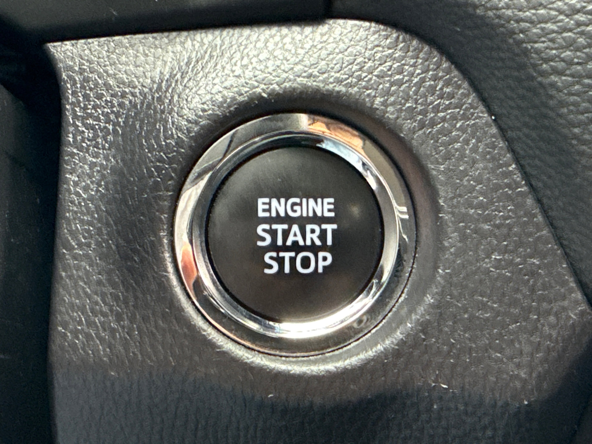 Certified 2024 Toyota RAV4 XLE FWD image 31