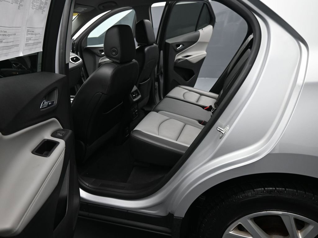 Used 2018 Chevrolet Equinox Premier image 16