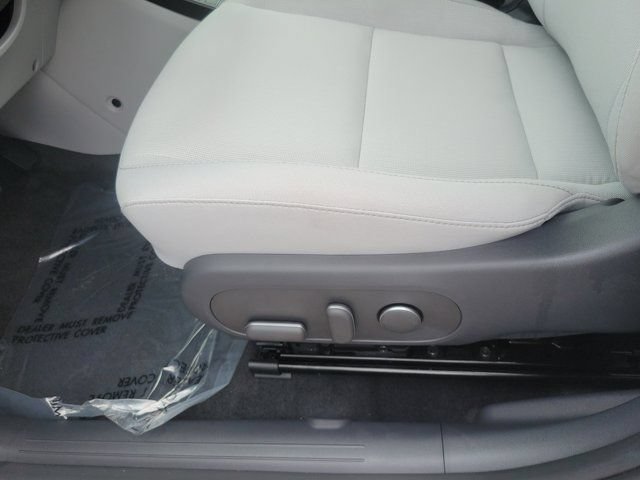 Certified 2025 Hyundai Kona Electric SEL FWD image 14