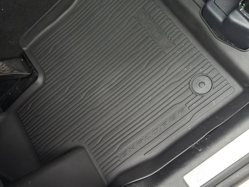 New 2026 Ford Explorer Platinum w/ LUX Leather Package image 12