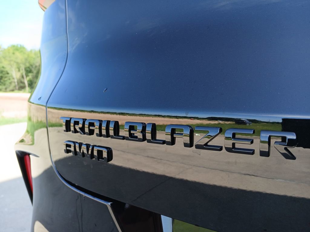New 2026 Chevrolet TrailBlazer RS w/ Convenience Package AWD/4WD image 21