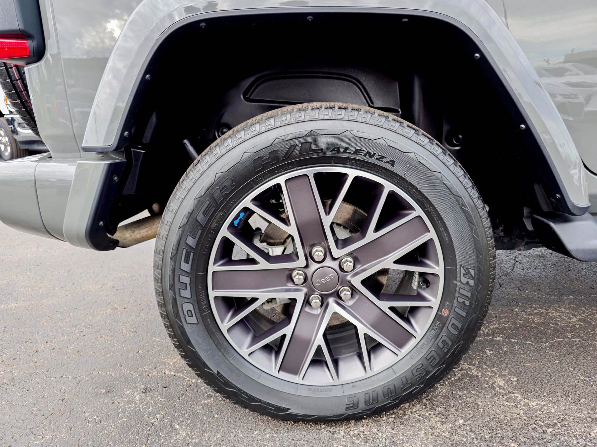 Used 2022 Jeep Wrangler Unlimited Sahara image 30