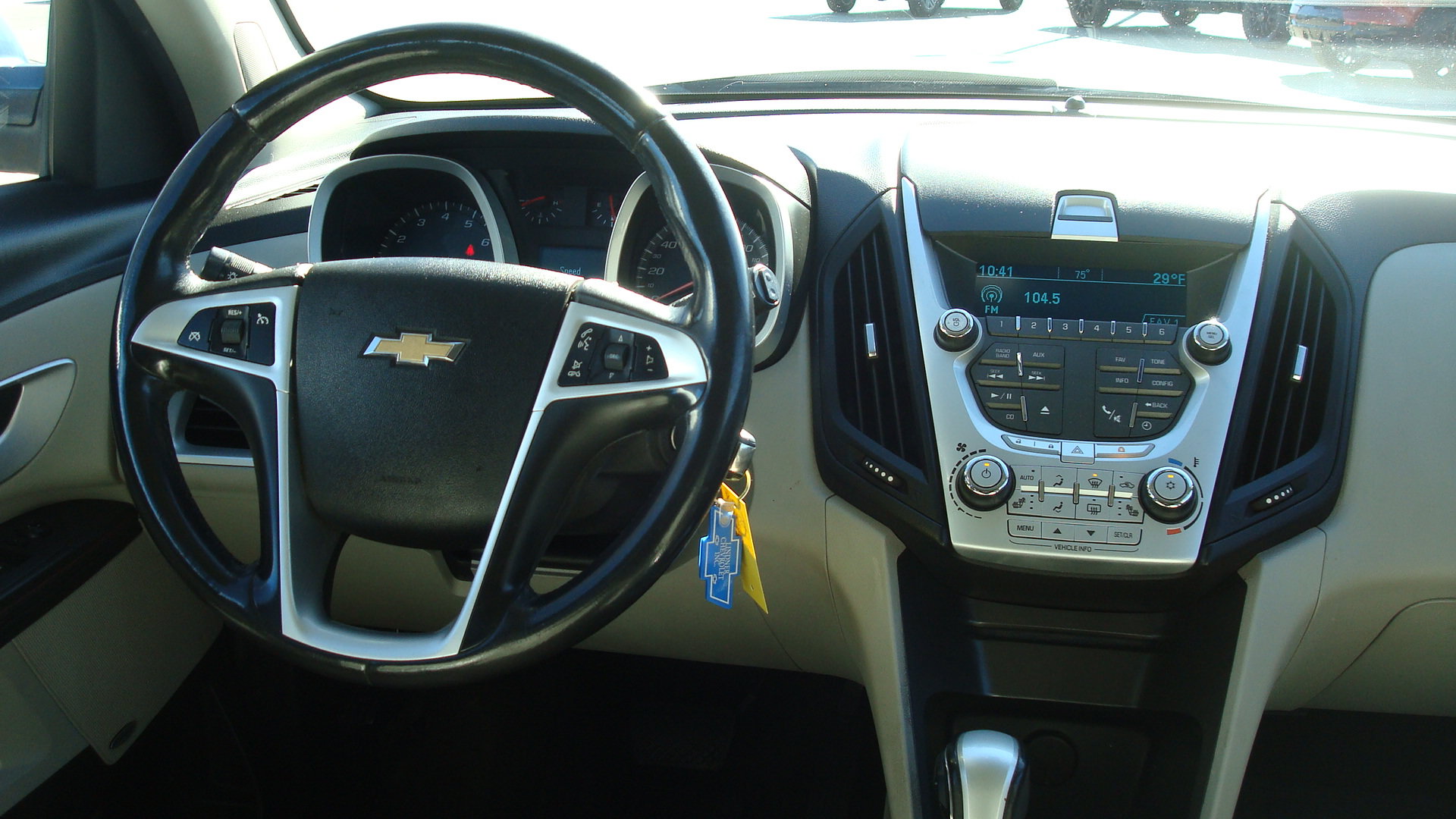 Used 2011 Chevrolet Equinox LT w/ Cargo Management Package AWD/4WD image 10