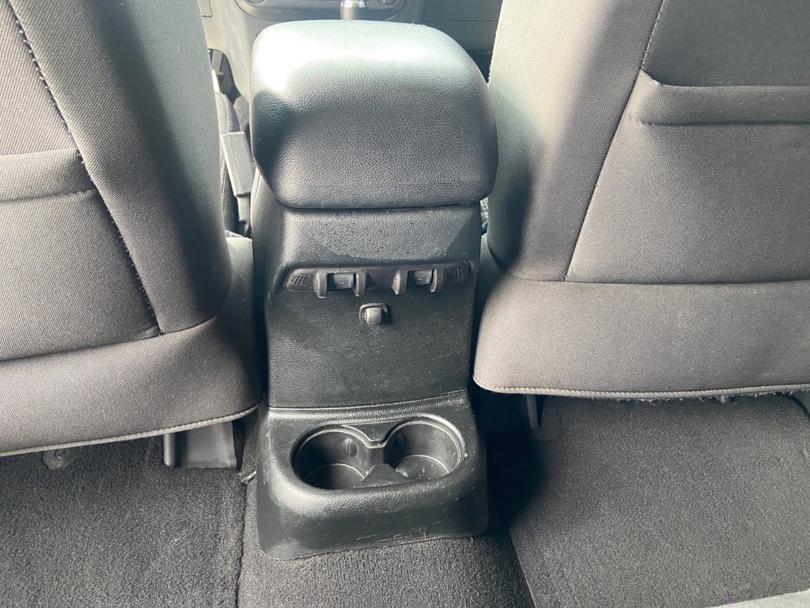 Used 2018 Jeep Wrangler Unlimited Sport S image 32