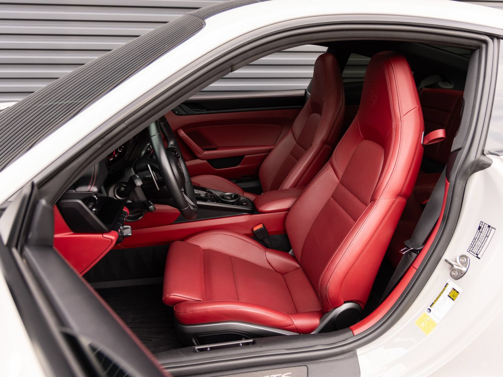 Used 2022 Porsche 911 Carrera 4 GTS AWD/4WD image 5