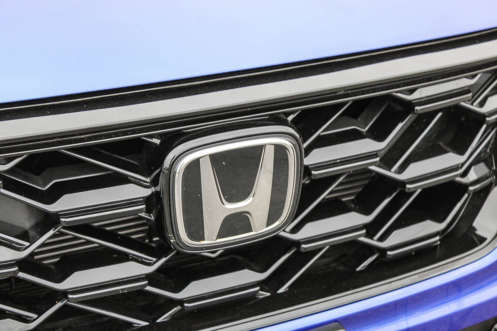 Certified 2025 Honda CR-V Sport-L image 5