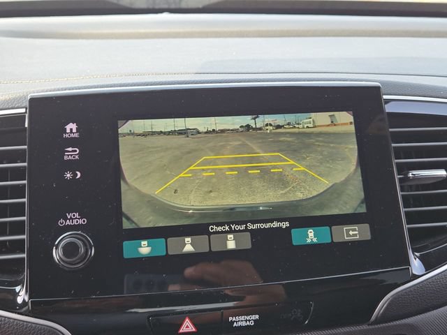 Used 2025 Honda Passport TrailSport image 17