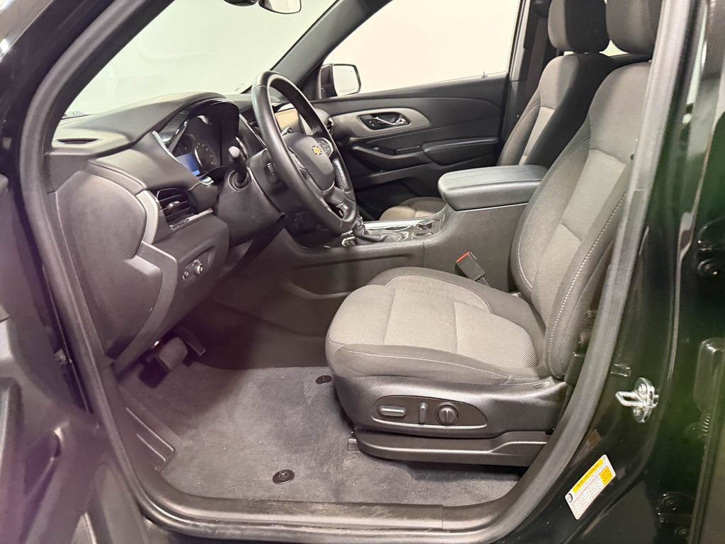 Used 2023 Chevrolet Traverse LT AWD/4WD image 58