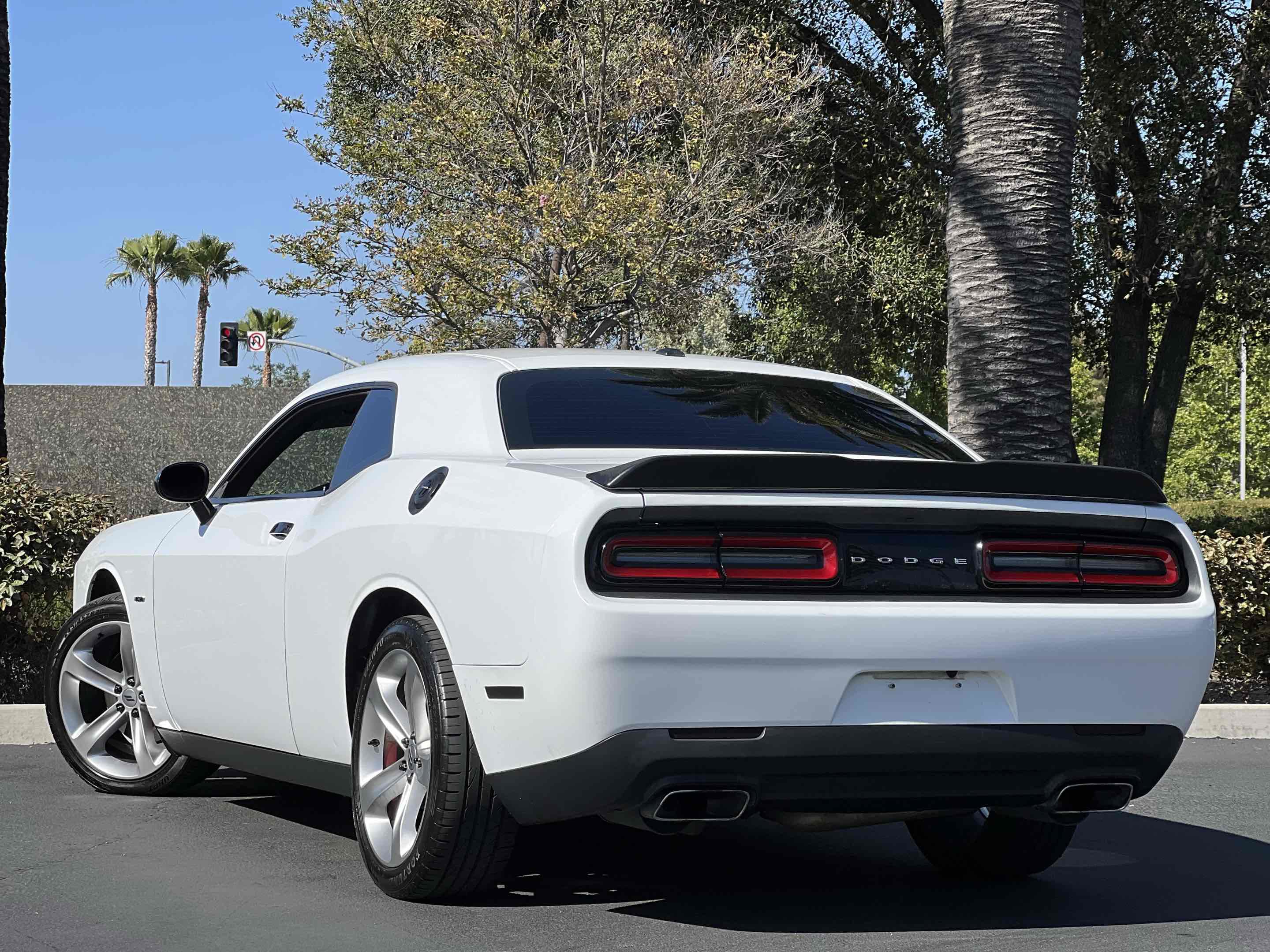 Used 2017 Dodge Challenger R/T RWD image 32