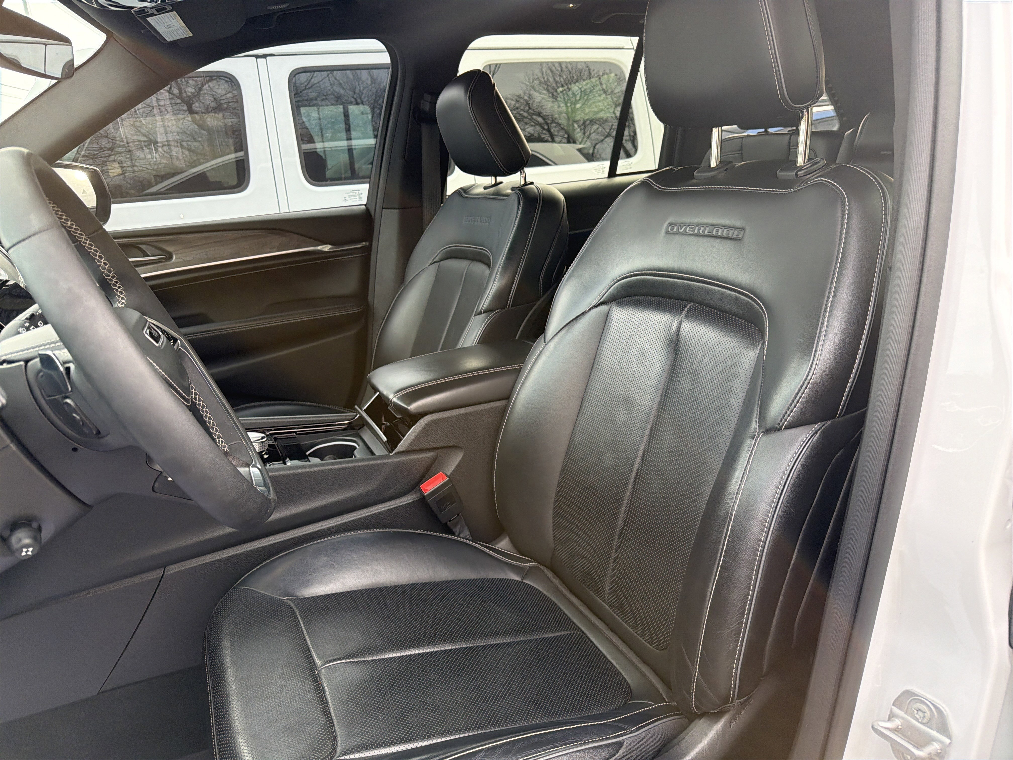 Certified 2022 Jeep Grand Cherokee Overland image 15