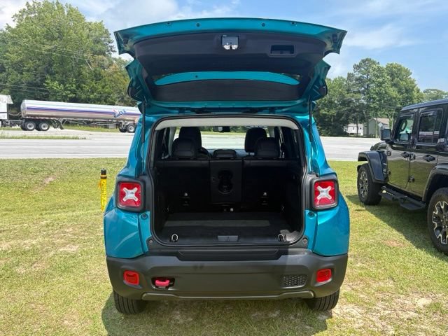 Used 2022 Jeep Renegade Trailhawk w/ Sun/Sound Group AWD/4WD image 23