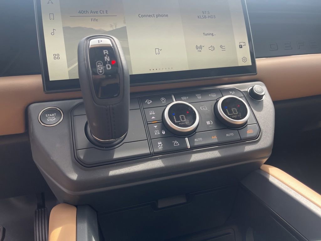 New 2026 Land Rover Defender 110 X-Dynamic SE AWD/4WD image 12