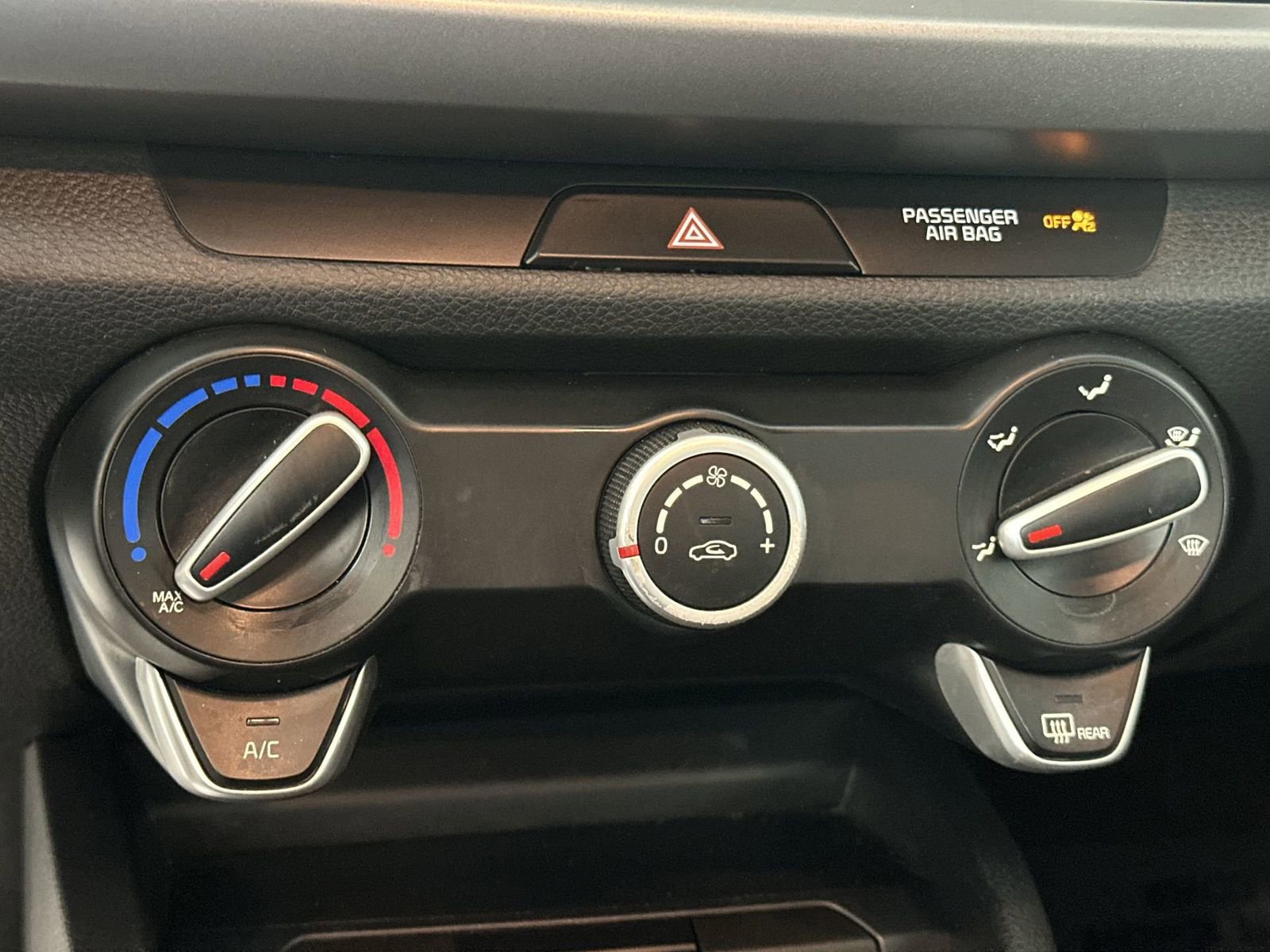 Used 2020 Kia Rio LX image 19