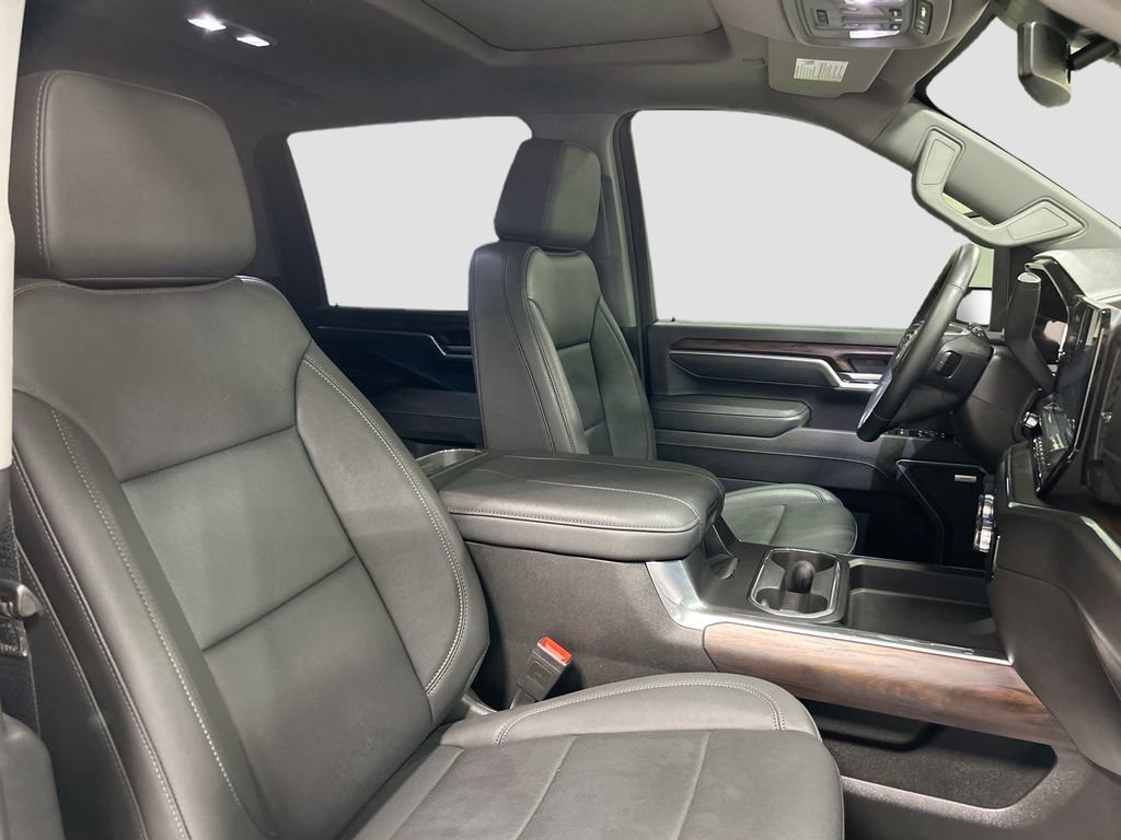 Used 2025 GMC Sierra 2500 SLT w/ SLT Premium Package image 30