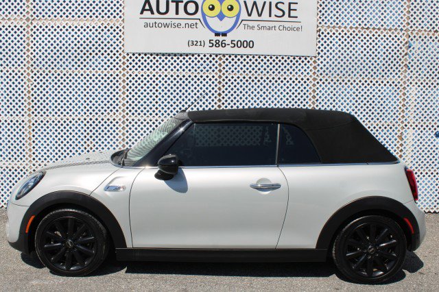 Used 2019 MINI Cooper S w/ Premium Package image 15