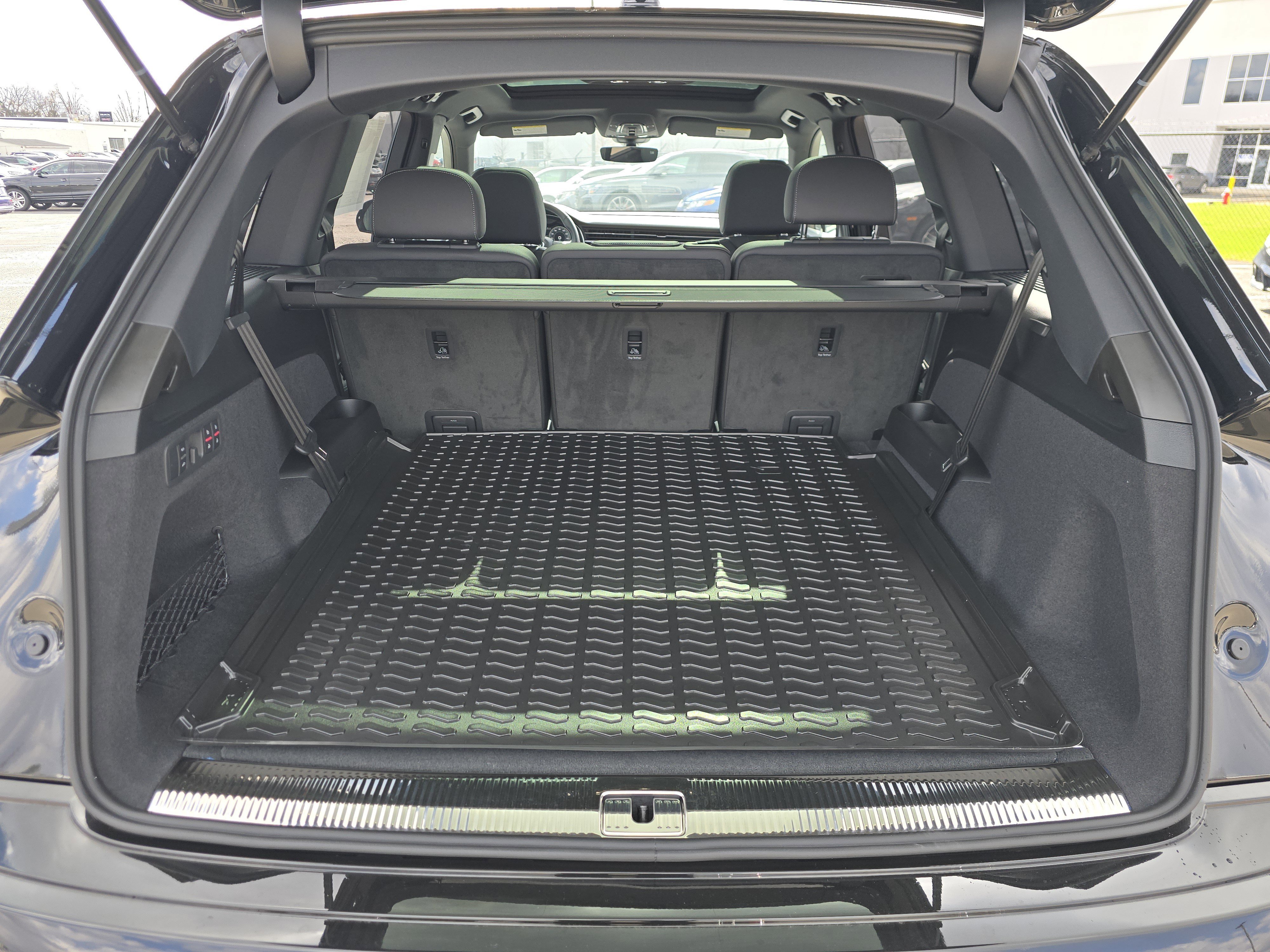 New 2026 Audi Q7 3.0T Premium Plus image 16