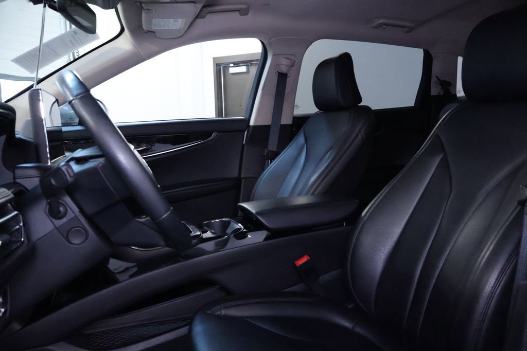 Used 2023 Lincoln Nautilus AWD w/ Premium Package image 14