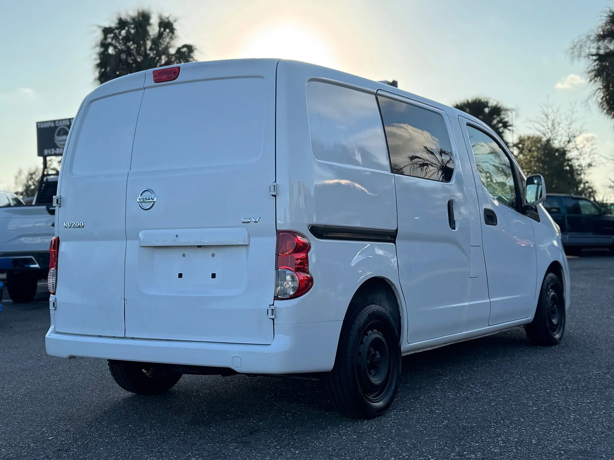 Used 2018 Nissan NV200 SV image 6