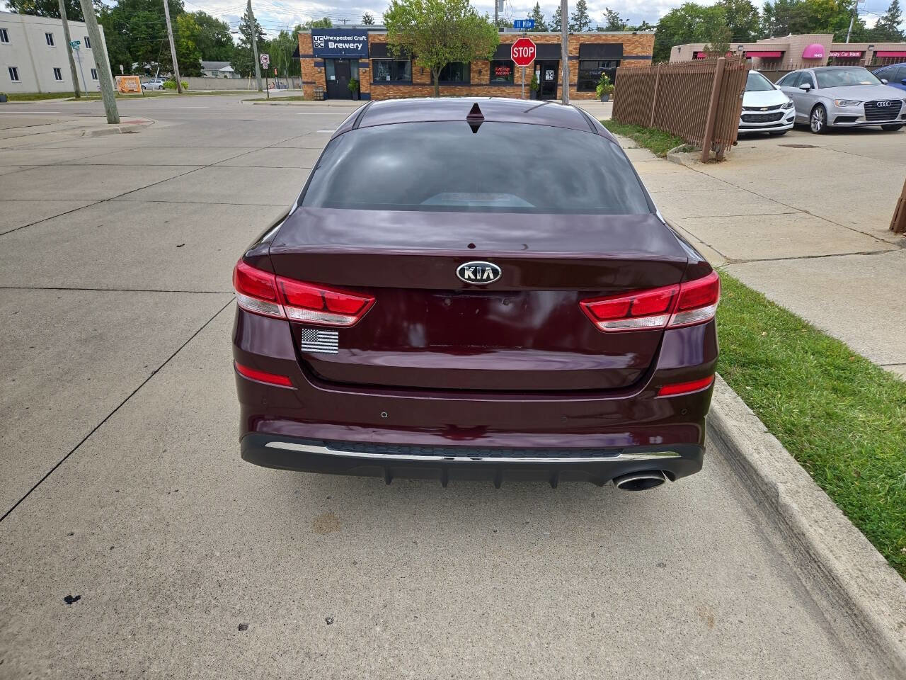 Used 2020 Kia Optima LX image 19