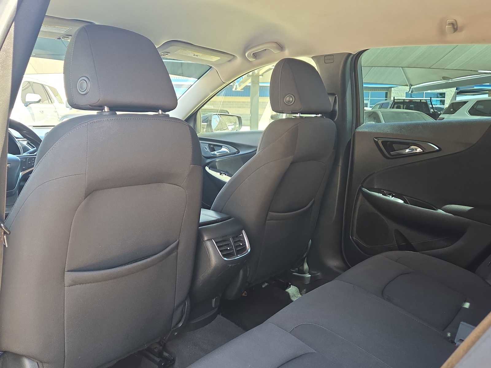 Used 2020 Chevrolet Malibu LT image 16