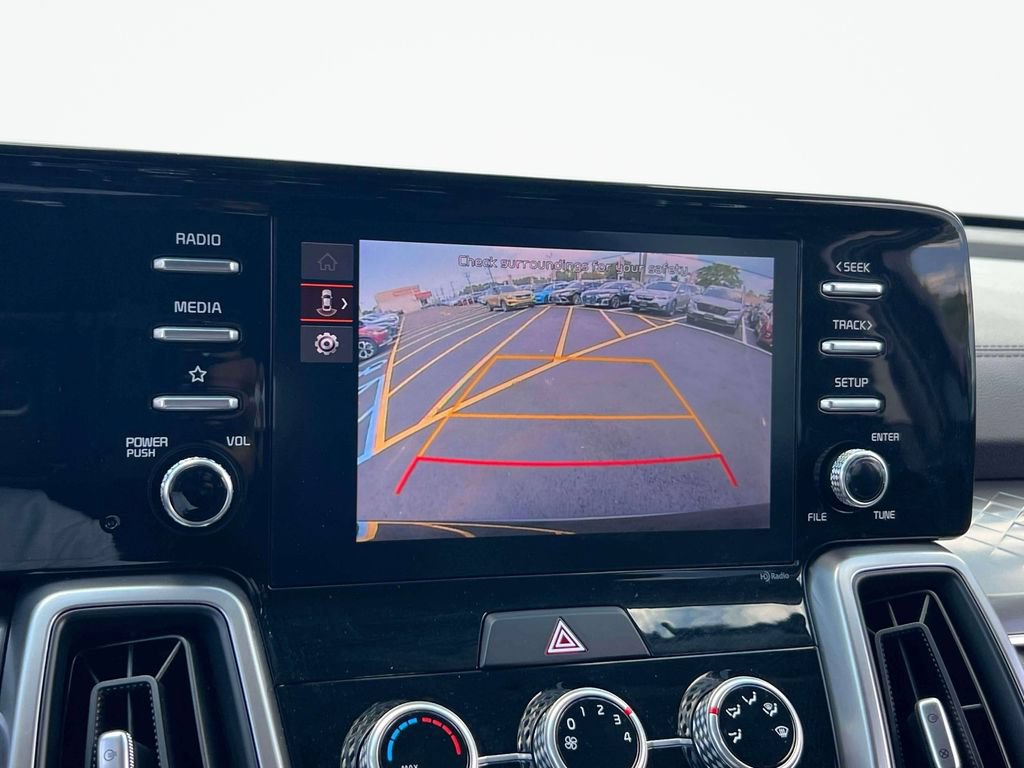 Certified 2023 Kia Sorento LX FWD image 28