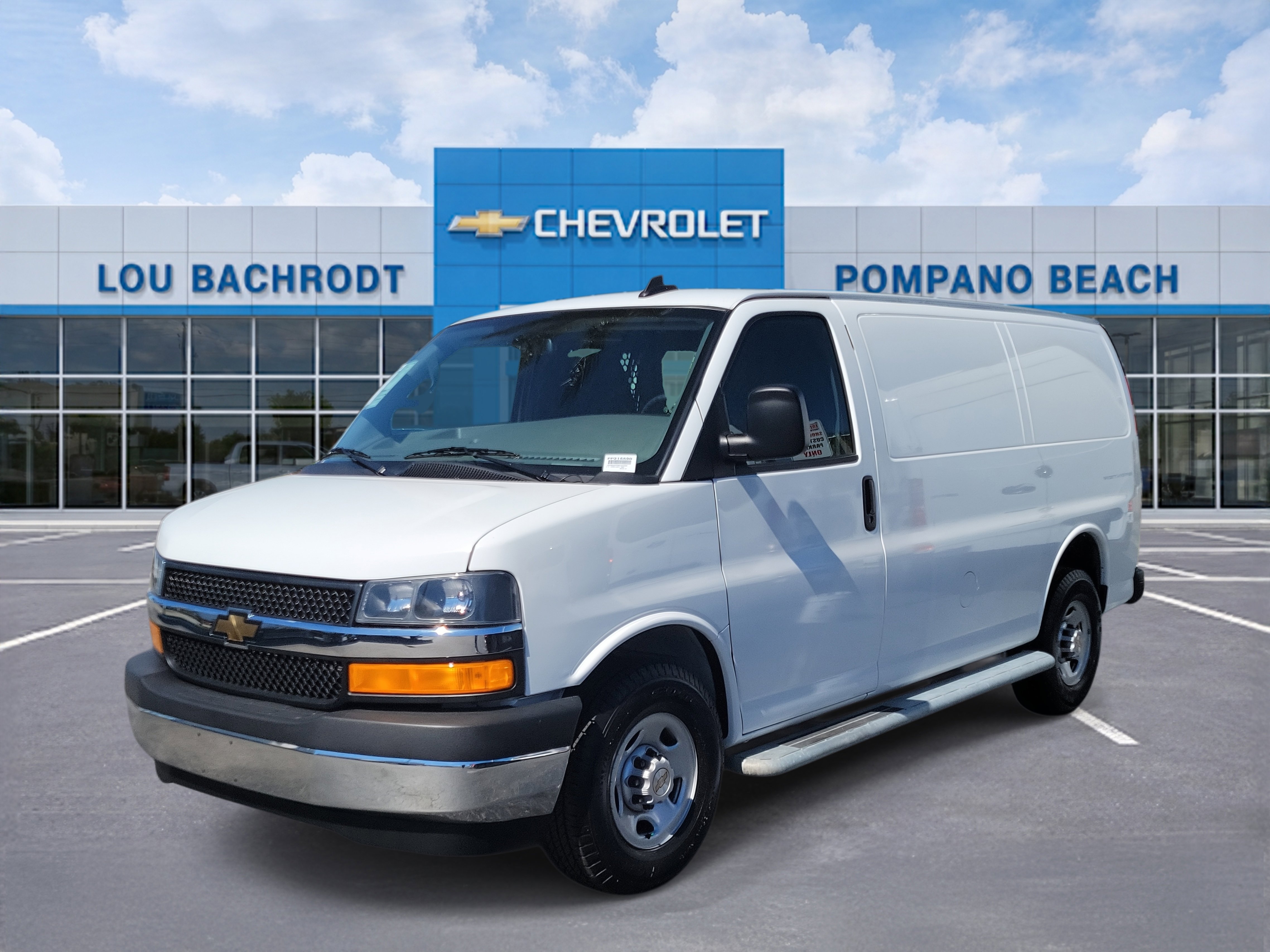 Used 2024 Chevrolet Express 2500 w/ Driver Convenience Package image 3