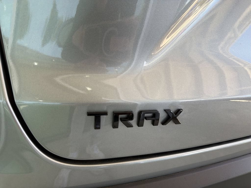 New 2026 Chevrolet Trax RS w/ Driver Confidence Package FWD image 32