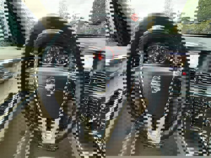 Used 2014 Volvo XC60 T6 image 21