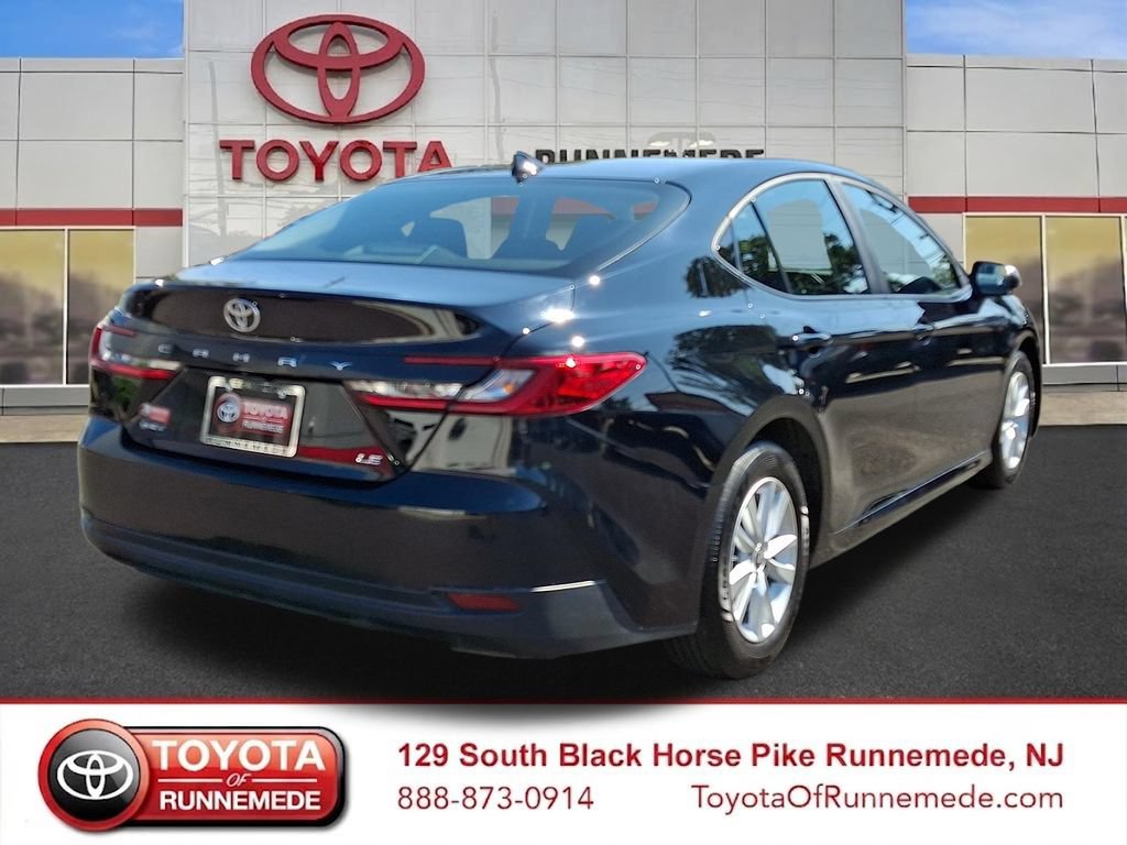 Used 2025 Toyota Camry LE FWD image 6