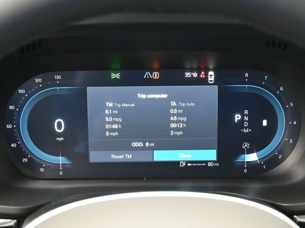 New 2025 Volvo XC60 B5 Plus w/ Protection Package Premier image 10