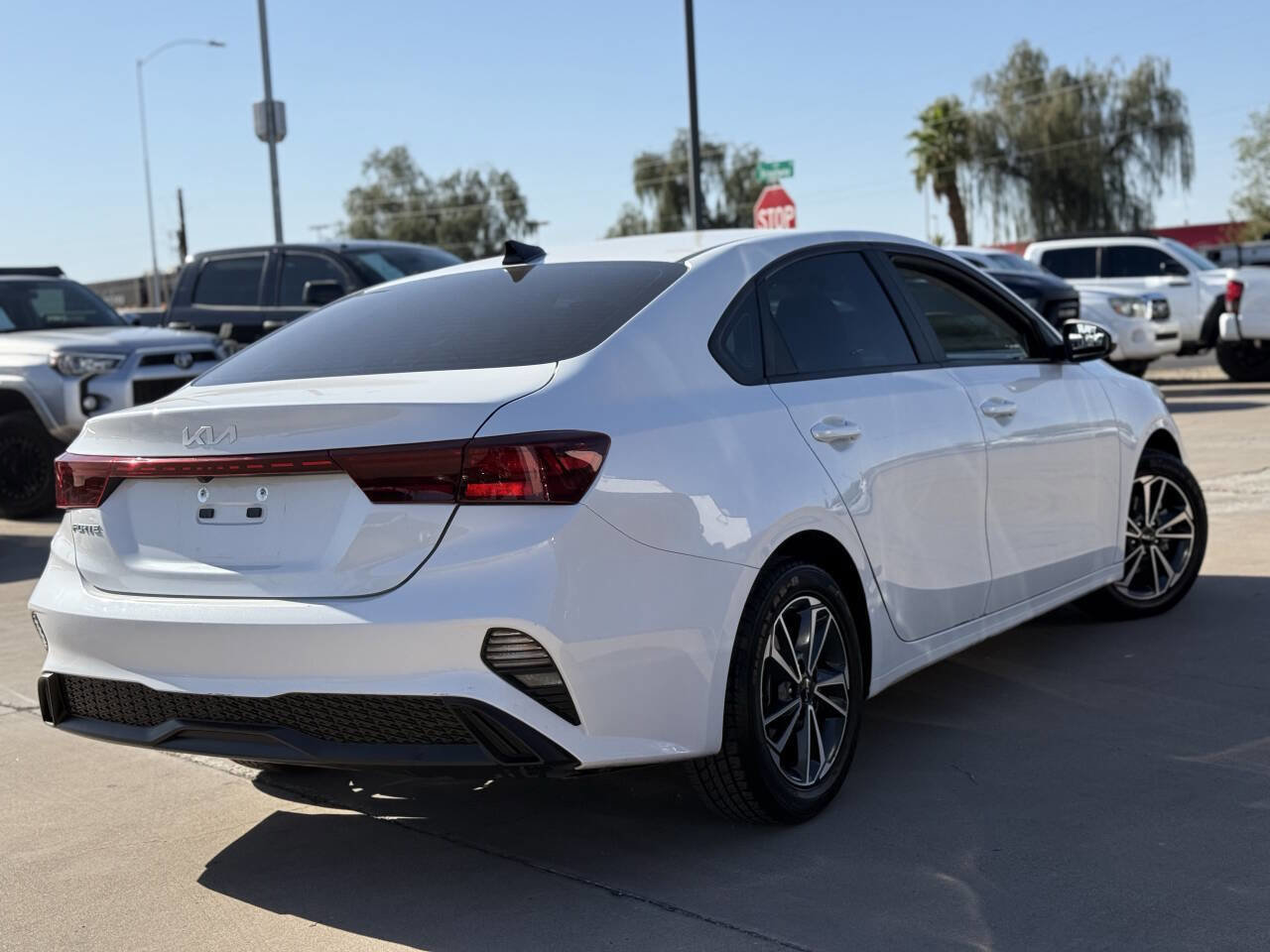 Used 2022 Kia Forte LXS image 6