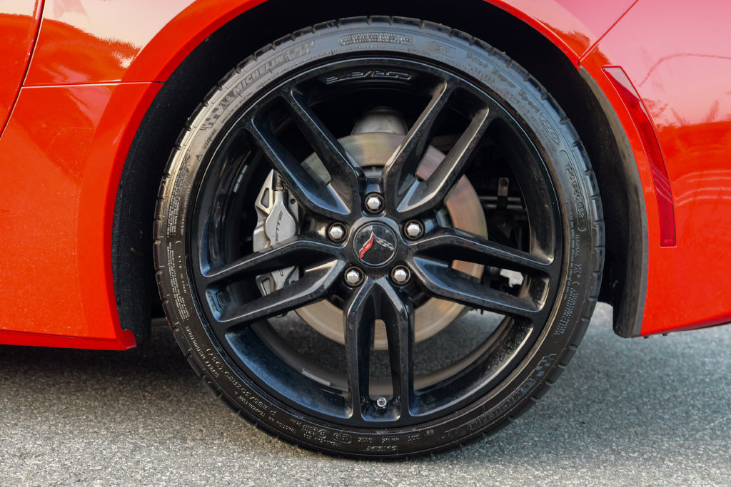 Used 2016 Chevrolet Corvette Stingray Coupe RWD image 17
