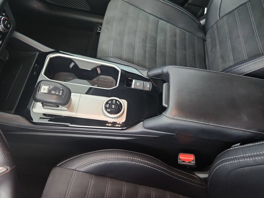 Used 2025 Mitsubishi Outlander SE FWD image 30