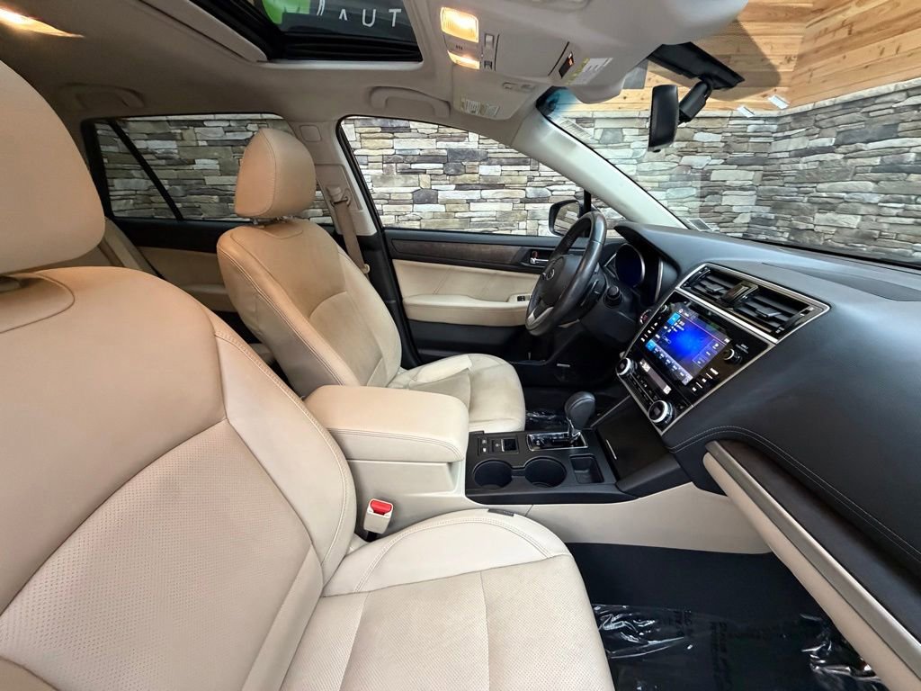 Used 2019 Subaru Outback 2.5i Limited AWD/4WD image 14