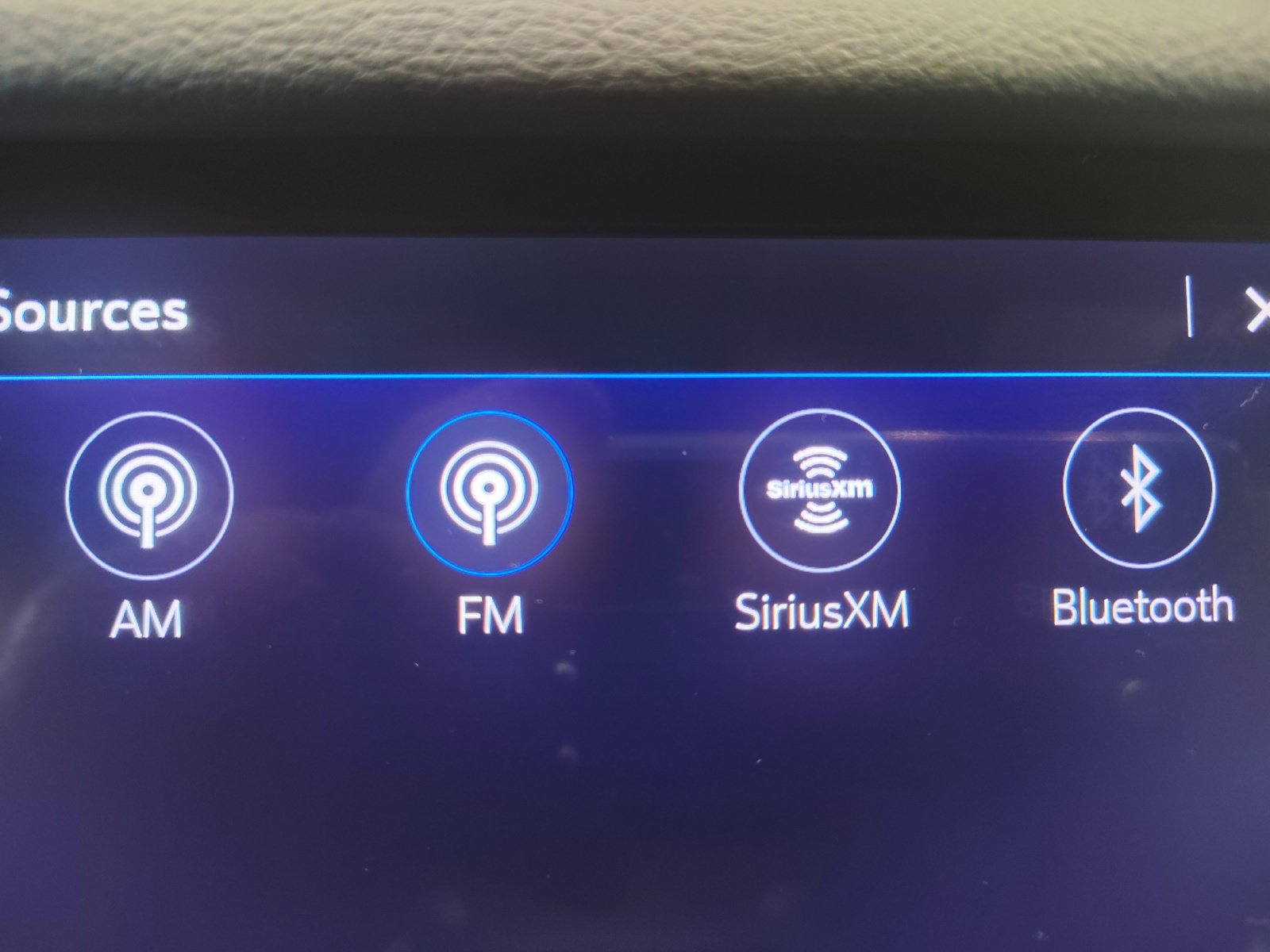 Used 2025 Cadillac XT6 Premium Luxury FWD image 17