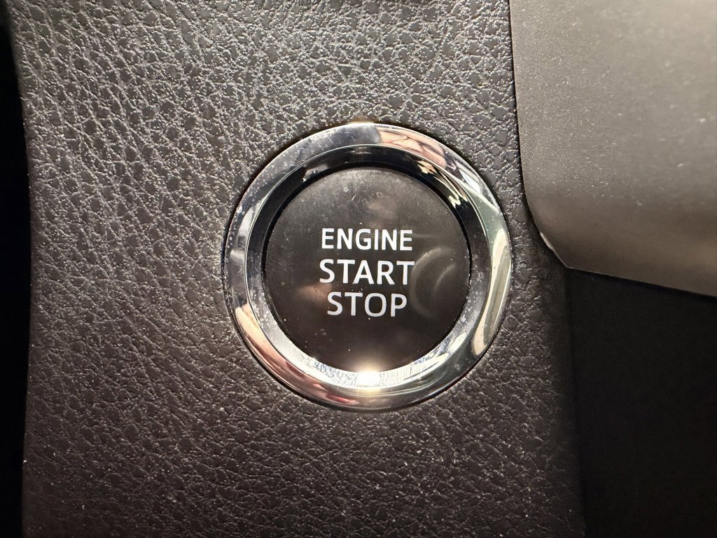 Used 2018 Toyota Highlander Limited Platinum image 29