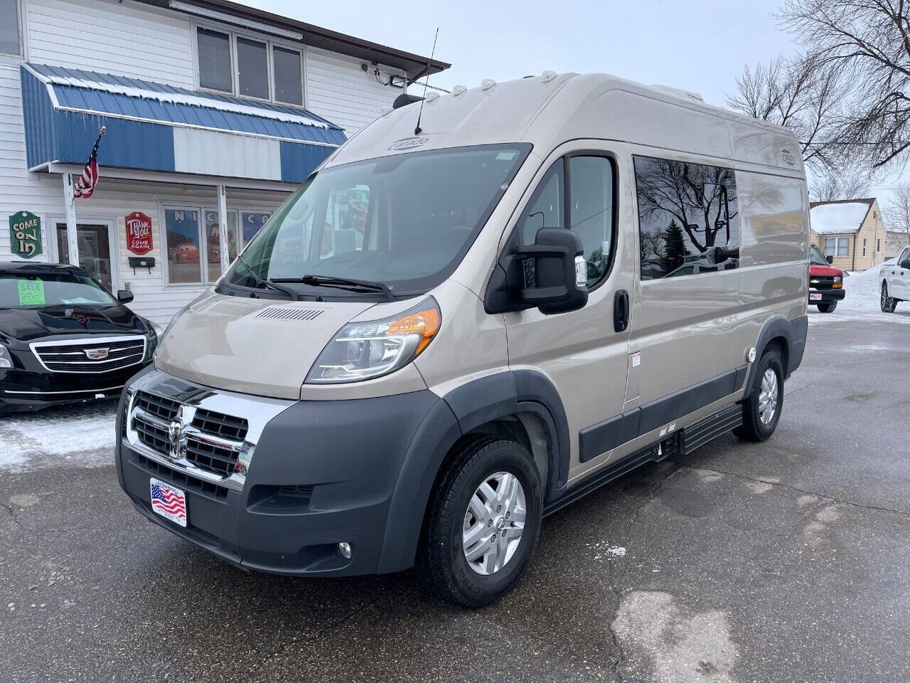 Used 2018 RAM ProMaster 1500 w/ Premium Appearance Group FWD image 2