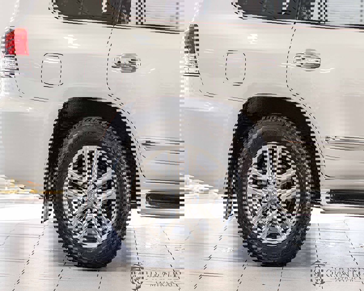 Used 2015 Lexus LX 570 4WD w/ Luxury Package image 10