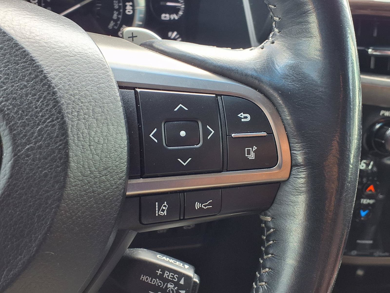 Used 2016 Lexus LX 570 4WD w/ Luxury Package image 14