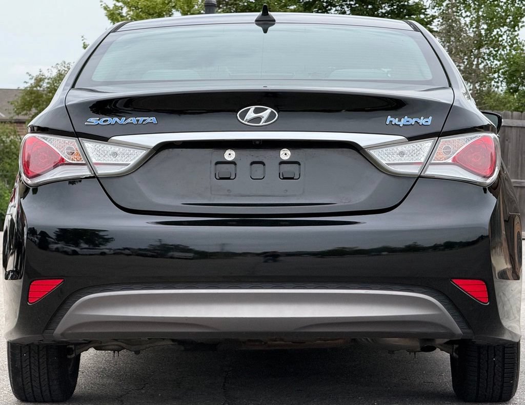 Used 2014 Hyundai Sonata Hybrid FWD image 4