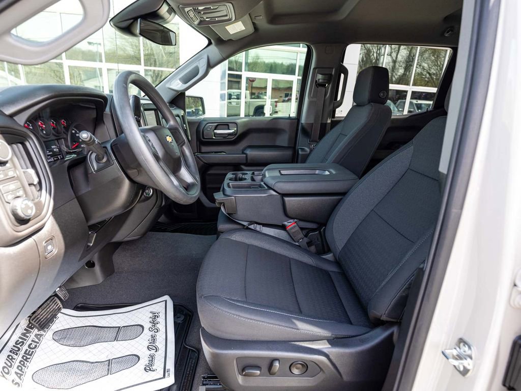 Used 2026 Chevrolet Silverado 1500 Custom w/ Turbomax Blackout Package image 25