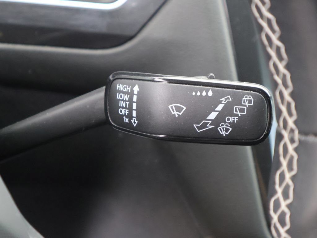 Certified 2023 Volkswagen Tiguan SE R-Line FWD image 35