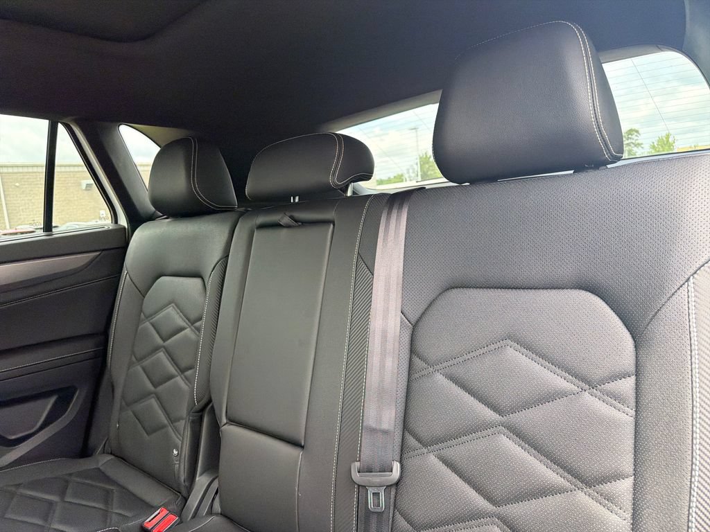 New 2026 Volkswagen Atlas Cross Sport SE AWD/4WD image 12