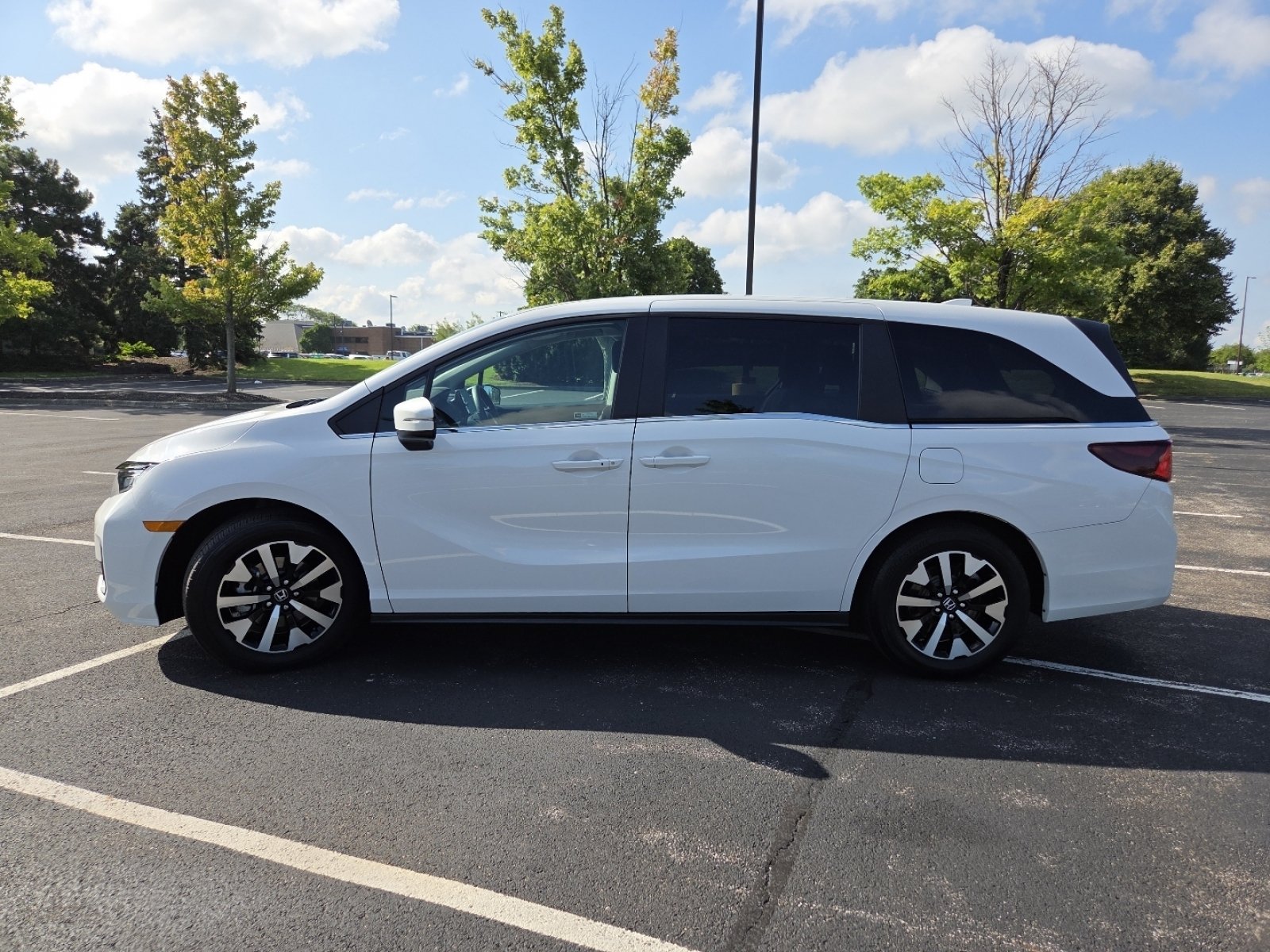 Certified 2025 Honda Odyssey EX-L image 22