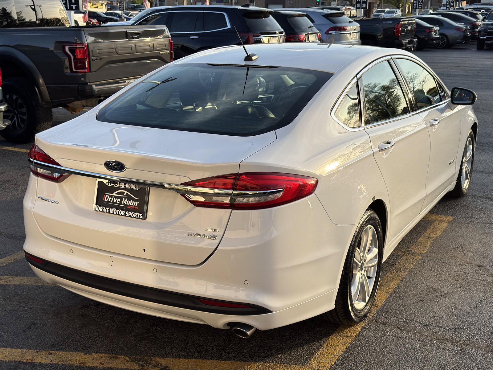 Used 2018 Ford Fusion SE w/ Equipment Group 602A FWD image 11