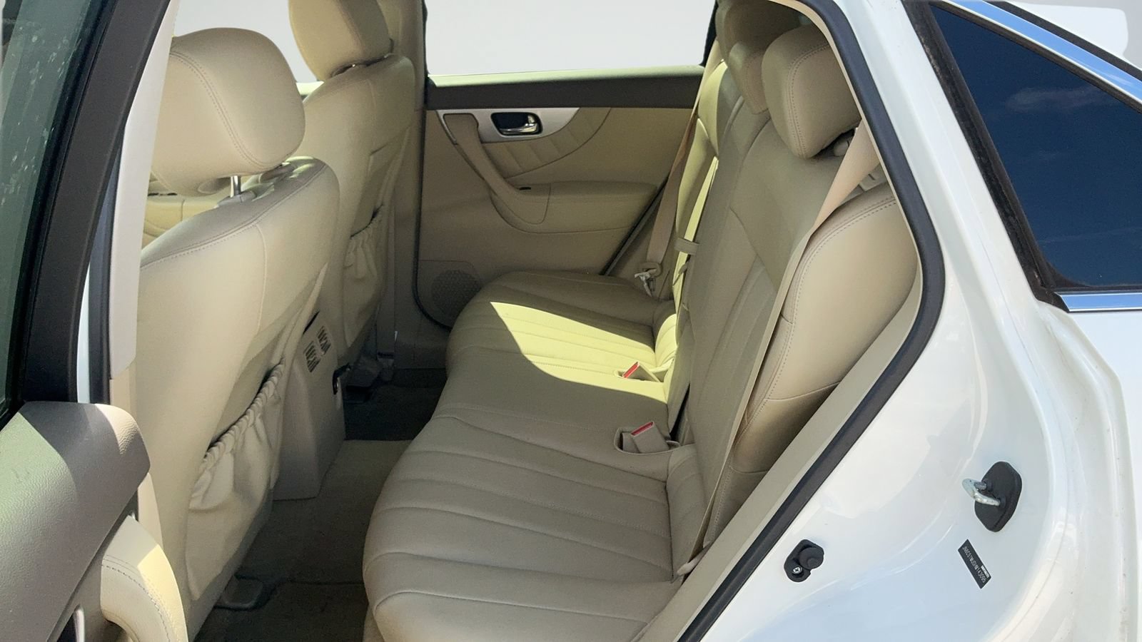 Used 2017 INFINITI QX70 2WD w/ Premium Package image 37