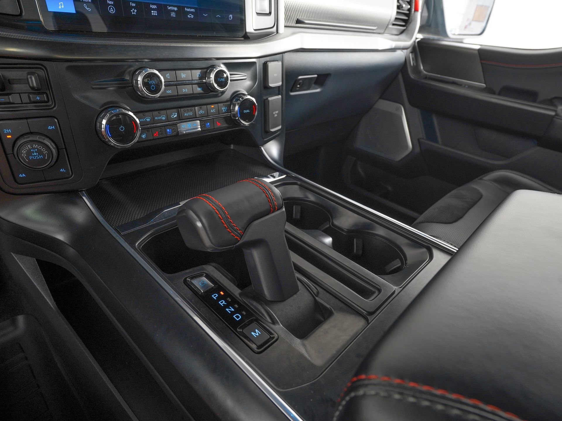 Used 2024 Ford F150 Raptor image 23