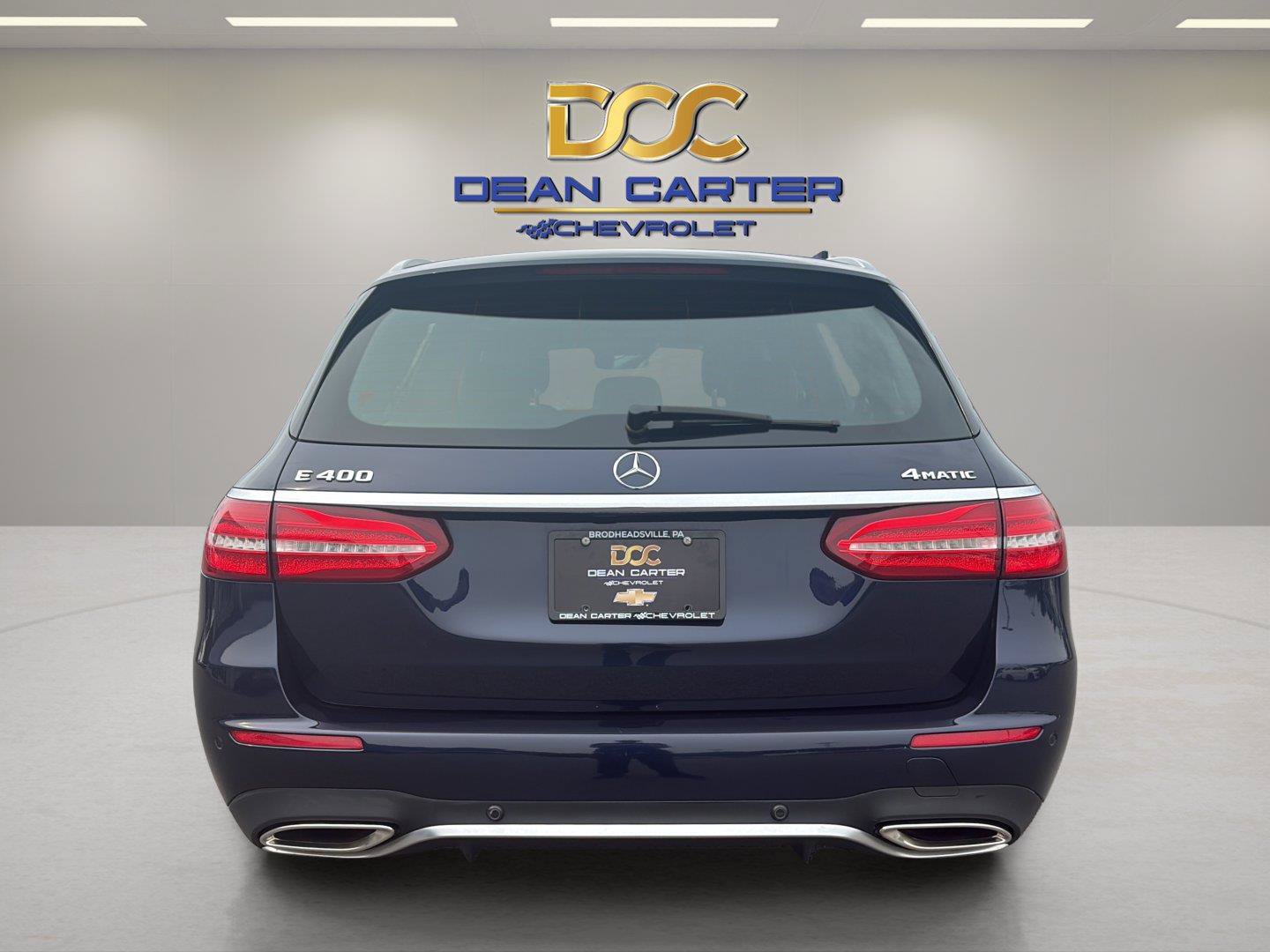 Used 2017 Mercedes-Benz E 400 4MATIC Wagon image 4