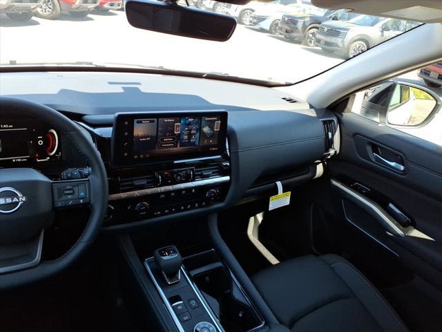 New 2026 Nissan Pathfinder SL AWD/4WD image 7